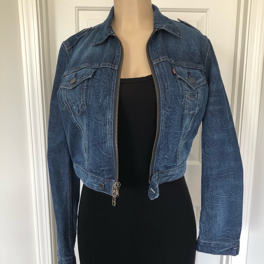 Levis women’s denim jacket